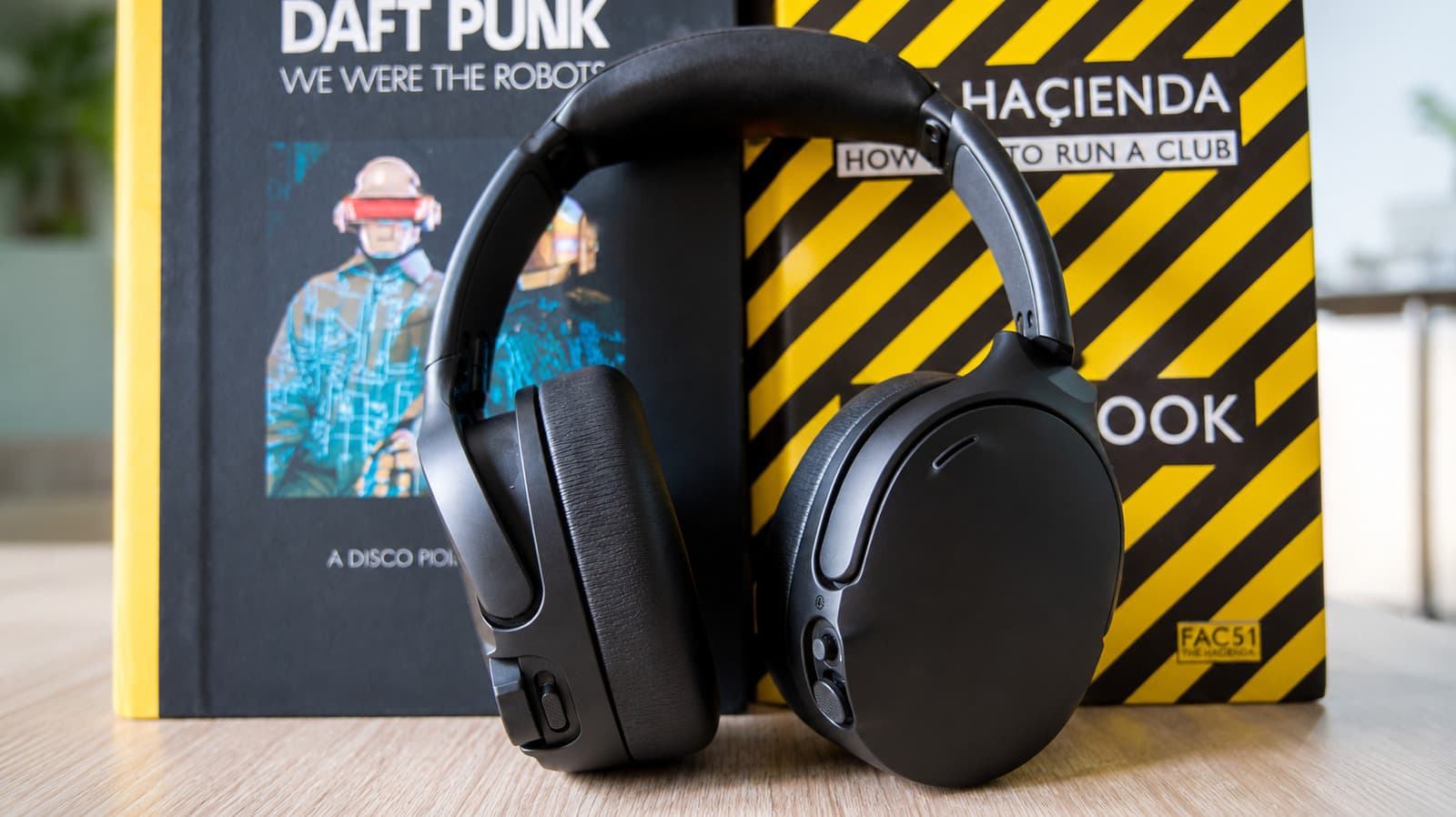 รีวิว Skullcandy Crusher 1080: เบสสั่นสะเทือนแรงพร้อมตัดเสียงรบกวนเงียบกริบ