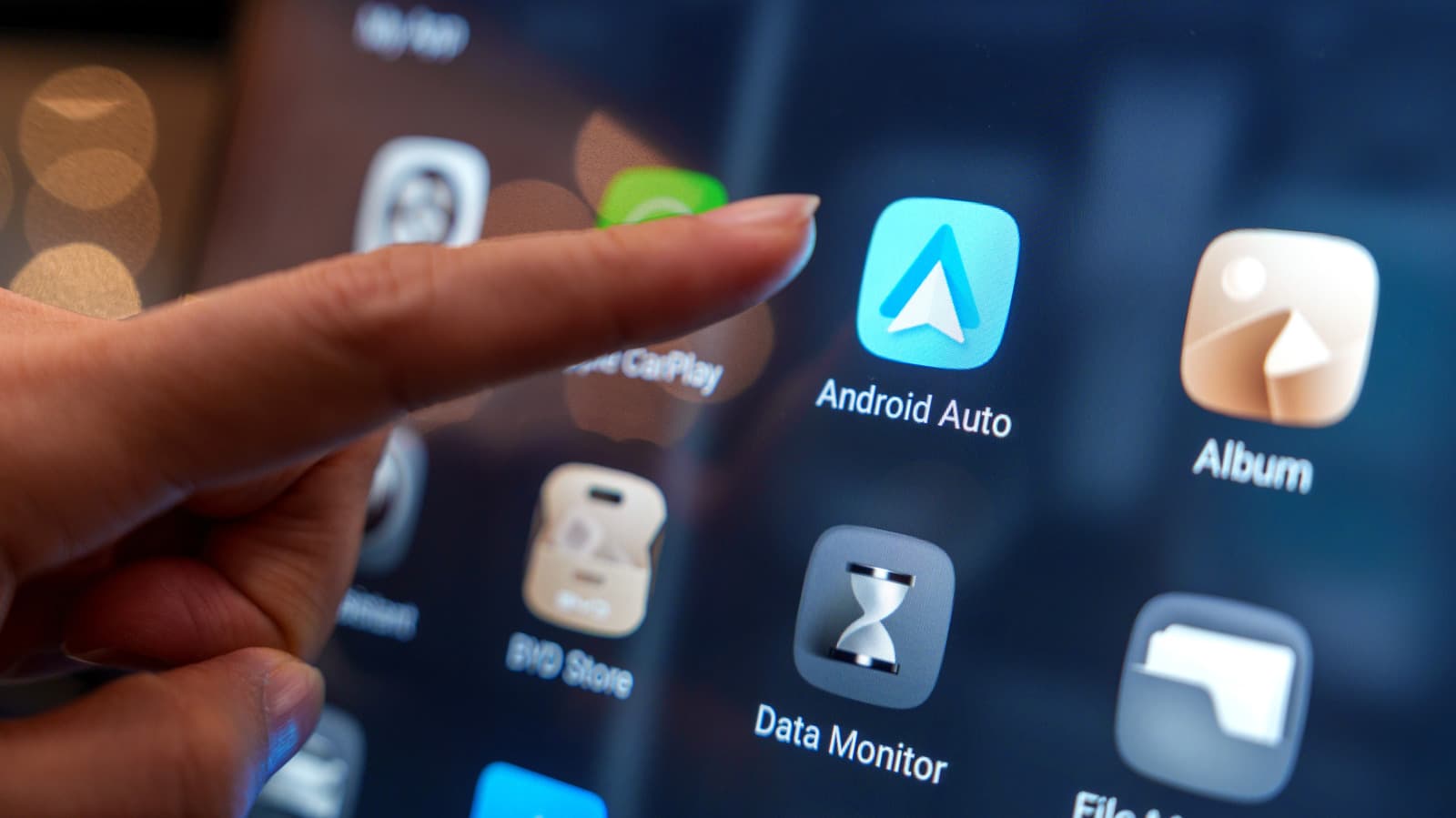 ทำไม Android Auto แบบไร้สายต้องใช้ทั้งบลูทูธและ Wi‑Fi