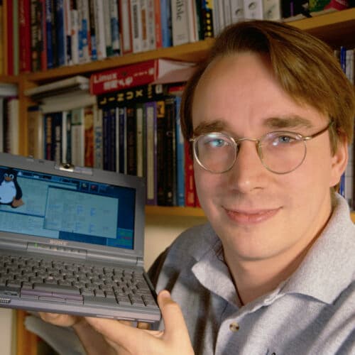 ทอร์วัลดส์หนุนใช้ AI ในพัฒนา Linux ชี้คนไม่เห็นด้วยก็ “fork หรือออกไป”
