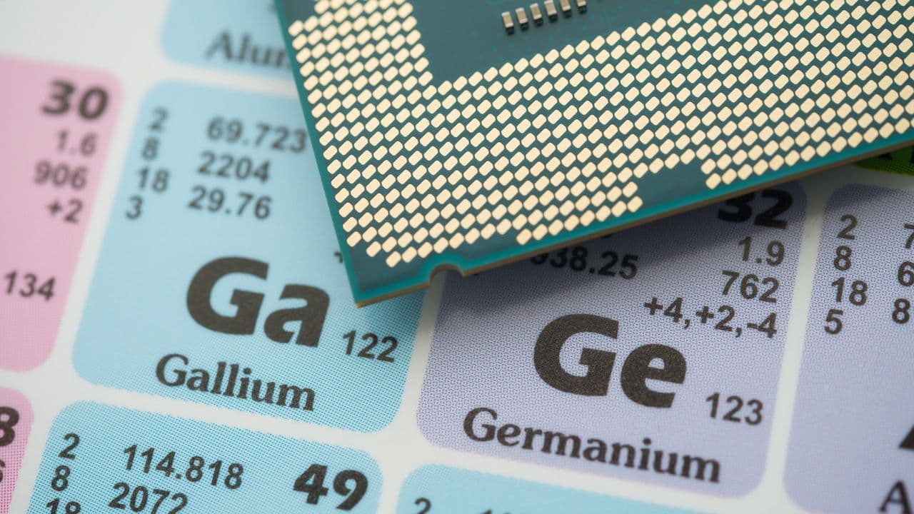 ชาว Reddit ใช้หลอดแกลเลียมค้ำการ์ดจอ แก้ปัญหา GPU Sag แบบเสี่ยงๆ