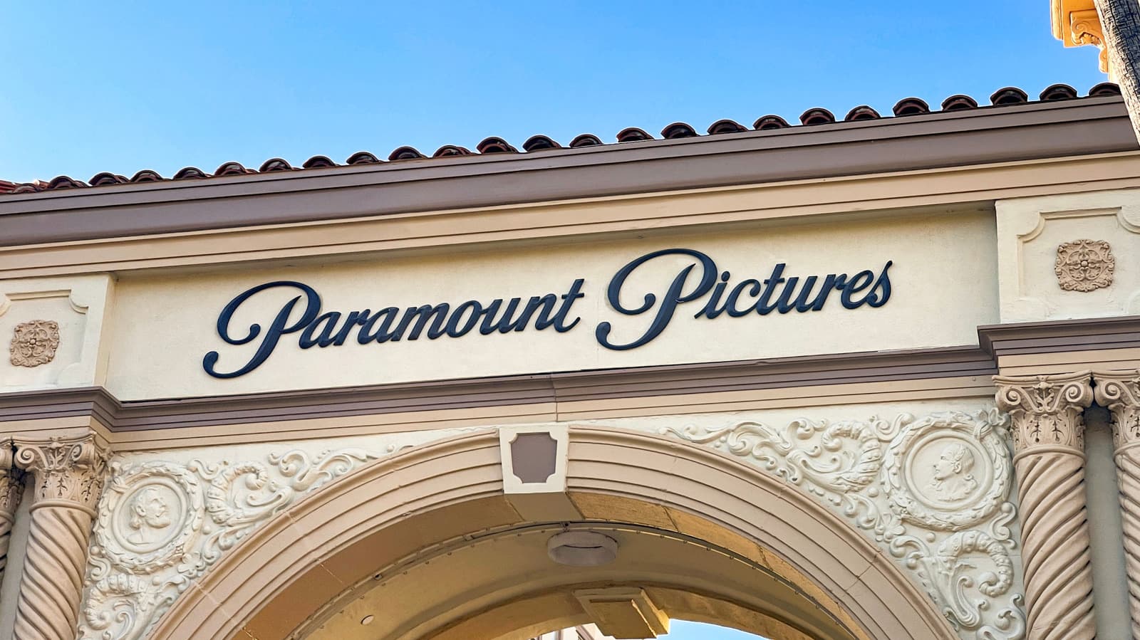 EU ไฟเขียวดีล Paramount ซื้อ Warner Bros. Discovery หากยุติธุรกิจกับ Universal