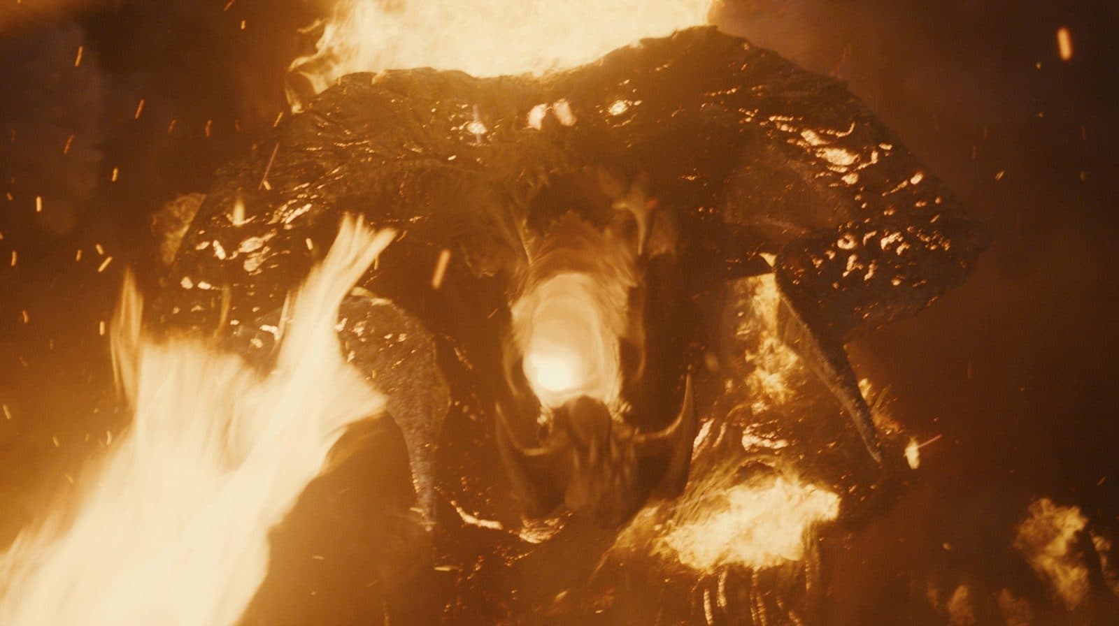 The Rings of Power ซีซัน 3 เผย Balrog พูดได้ครั้งแรก พร้อมซิมอน เพ็กก์ให้เสียง