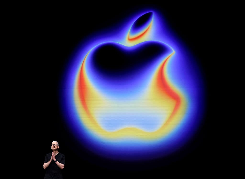 Apple จะทำแว่นอัจฉริยะให้ไม่กลายเป็นภัยต่อความเป็นส่วนตัวได้อย่างไร