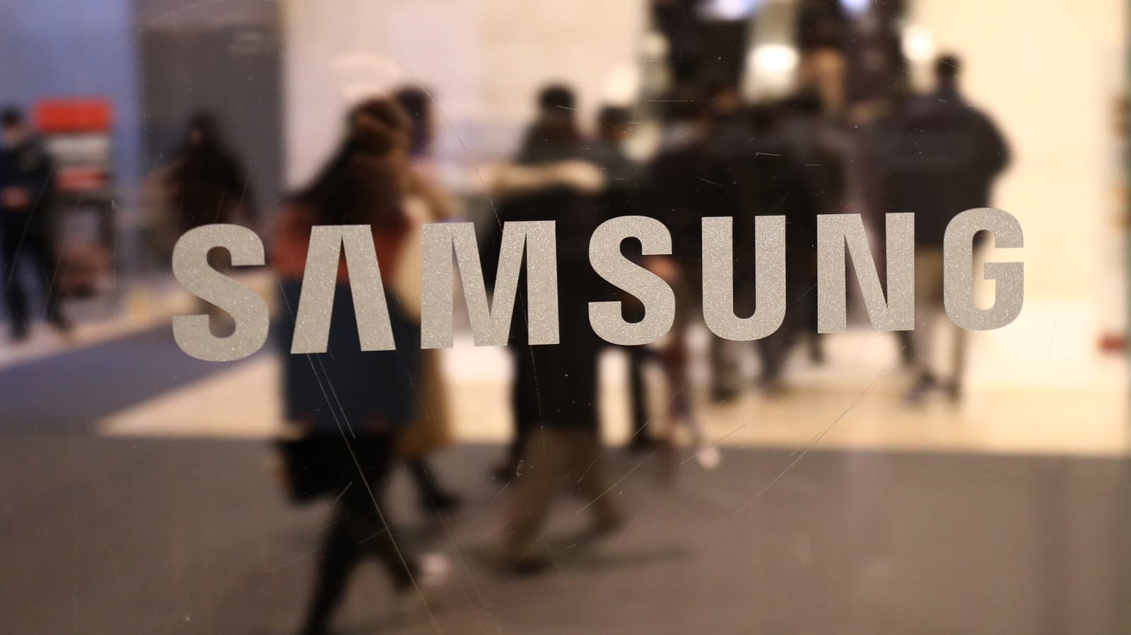 ธุรกิจมือถือซัมซุงขาดทุนครั้งแรก เหตุราคาหน่วยความจำพุ่งกดมาร์จิน
