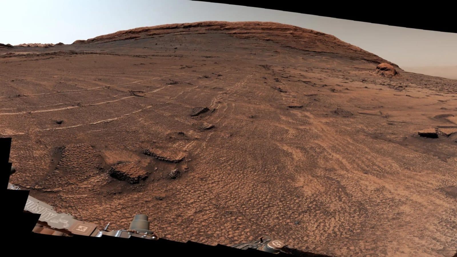 Curiosity พบลายหกเหลี่ยมขนาดใหญ่บนผิวดาวอังคาร