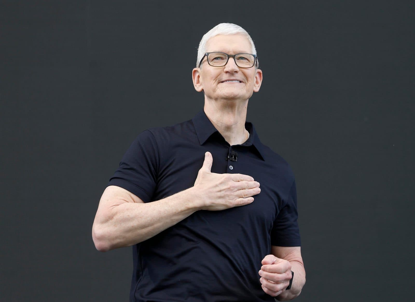 Tim Cook แย้ม Apple อาจเปิดแพ็กเกจ iCloud+ เพิ่มโควตาใช้งาน AI