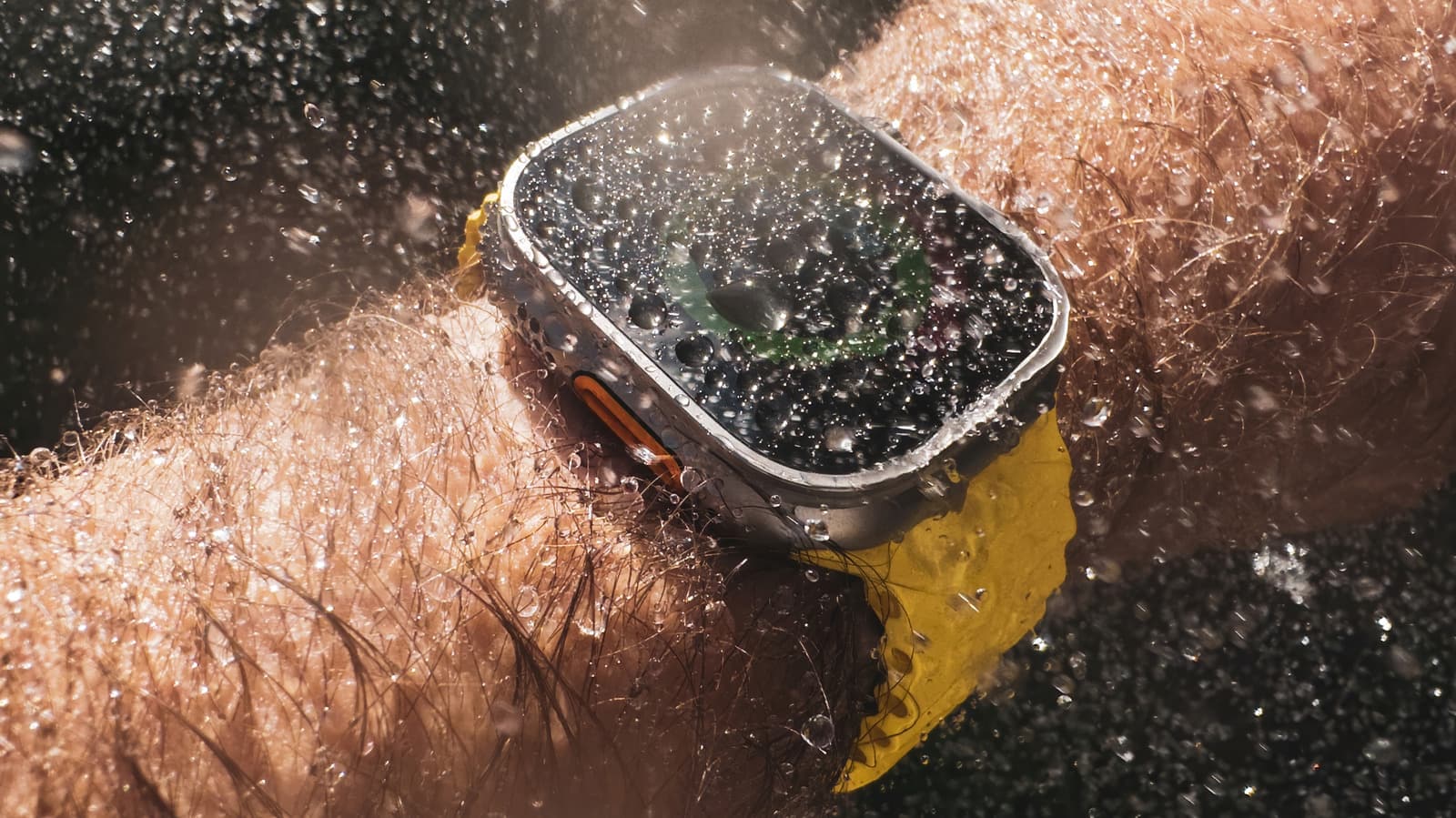 Apple Watch กันน้ำได้แค่ไหน และควรใช้งานในน้ำอย่างไร