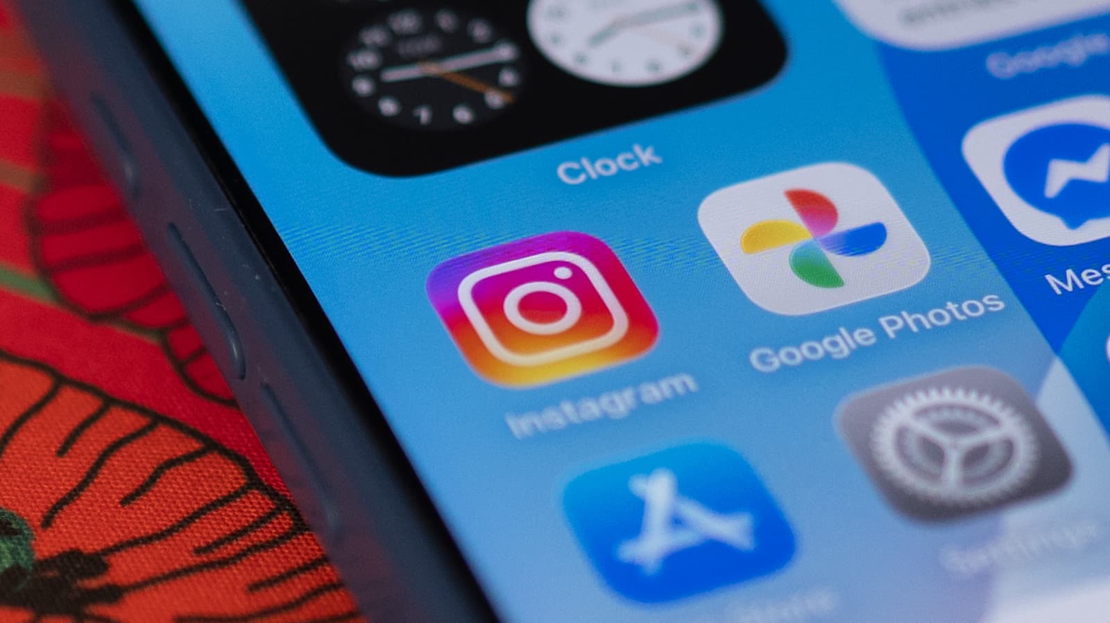 วิธีป้องกันไม่ให้ Meta นำรูป Instagram ไปใช้ฝึก AI