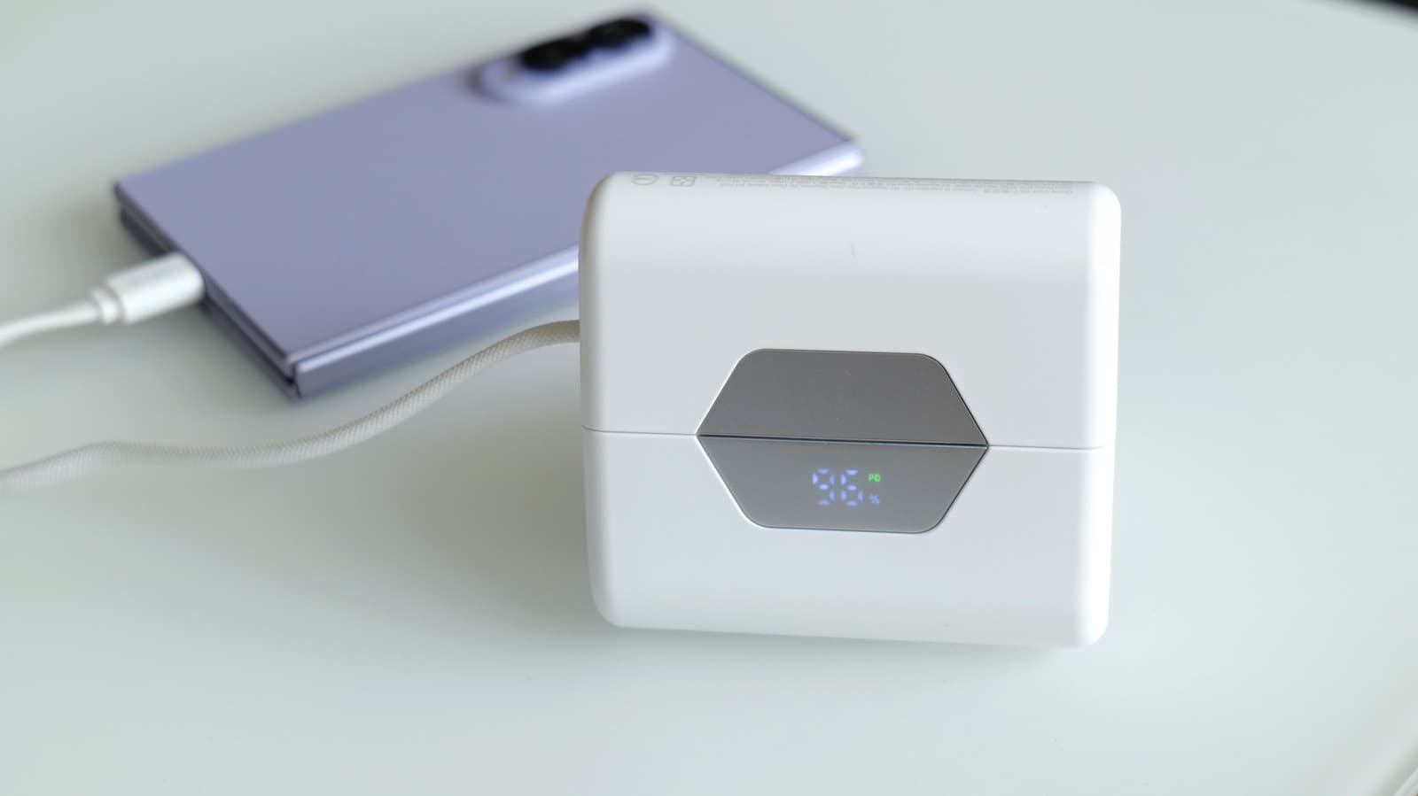 รีวิว Nimble SharePower: พกแบตฯ 2 ก้อนในราคาเดียว ใช้เดินทางกับเพื่อนได้คุ้มกว่า