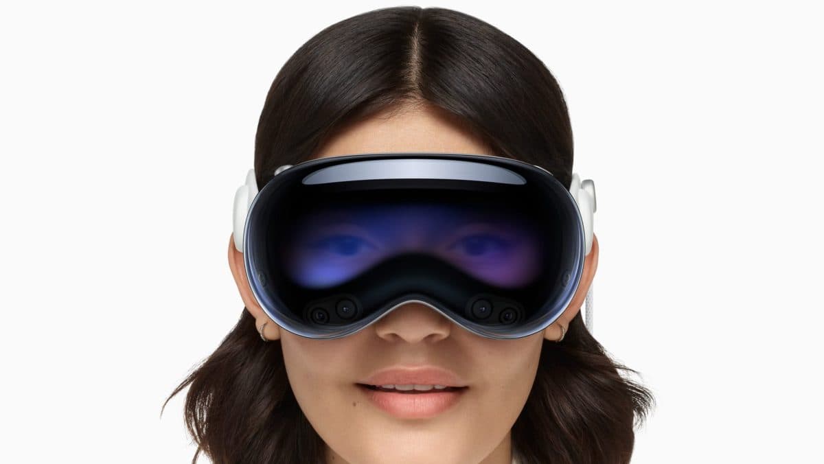 Apple ปรับโครงสร้าง ตัดงานหลายร้อยตำแหน่งในทีม Siri และ Vision Pro