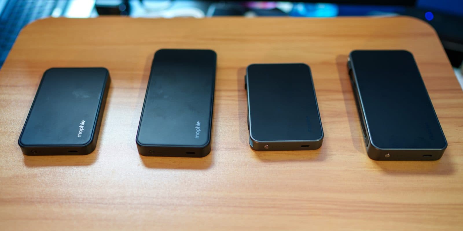 Mophie เปิดตัวพาวเวอร์แบงก์ใหม่ขนาดพกพา มีสายในตัวและราคาจับต้องง่าย