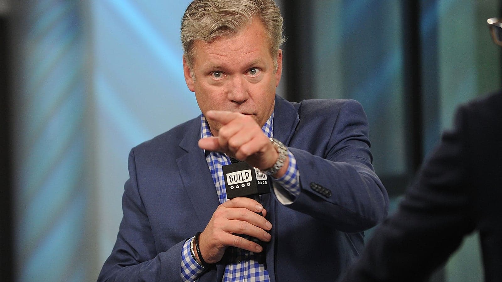 Chris Hansen ซื้อโฆษณาโปรโมต TruBlu ฉายก่อนทุกโรงของหนัง Primetime