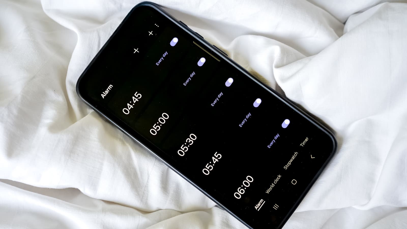 วิธีตั้งนาฬิกาปลุก Android ให้ดังเต็มเสียงแม้ปิดเสียงสายโทรเข้า