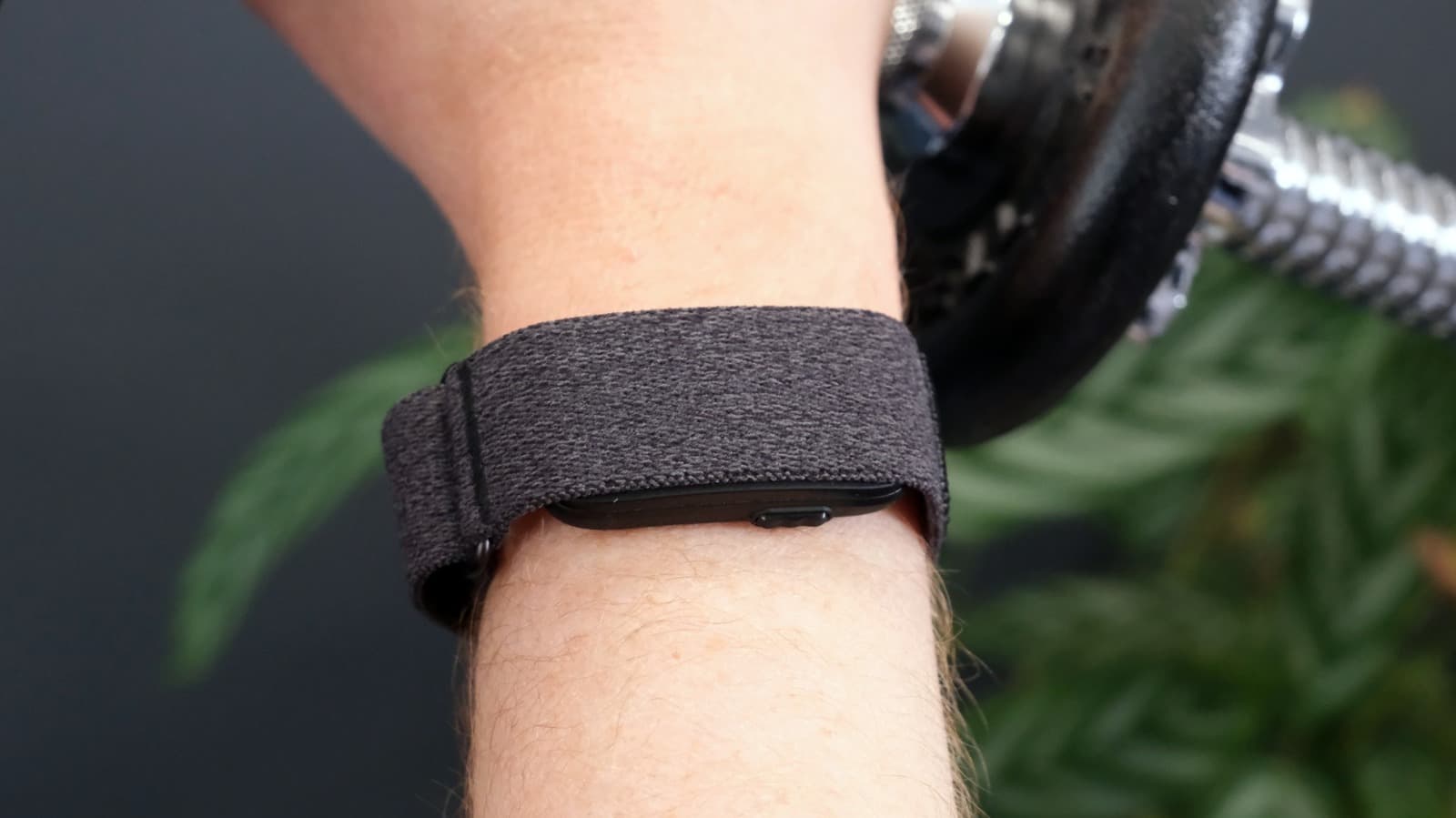 รีวิว Garmin Cirqa: สายรัดสุขภาพที่ดี แต่ยังไม่จำเป็นนัก