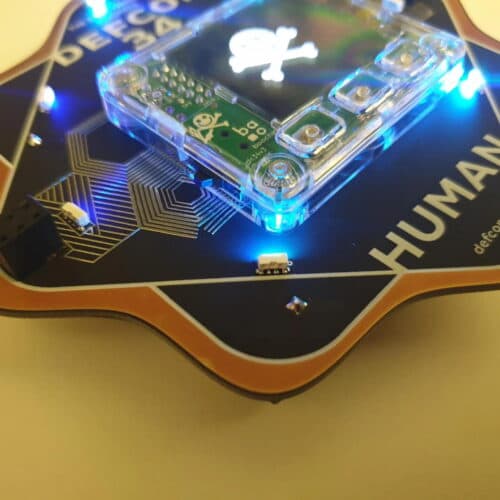 บัตรเข้างาน Defcon ปีนี้กลายเป็นกุญแจความปลอดภัยแบบเปิดดูวงจรได้