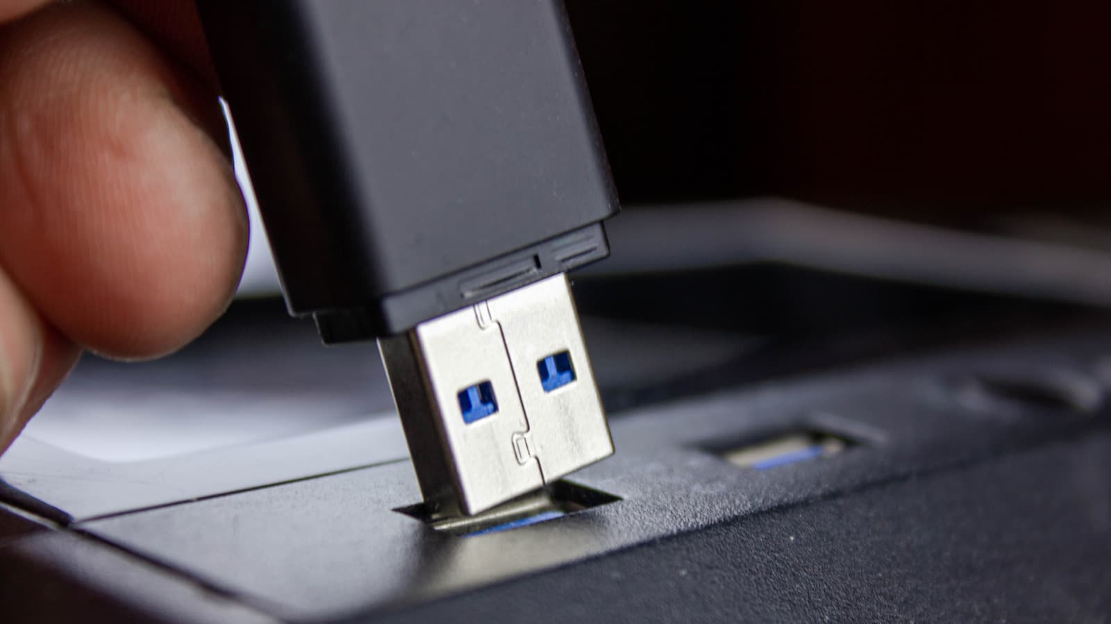 วิธีรีไซเคิลสาย USB เก่าอย่างปลอดภัย