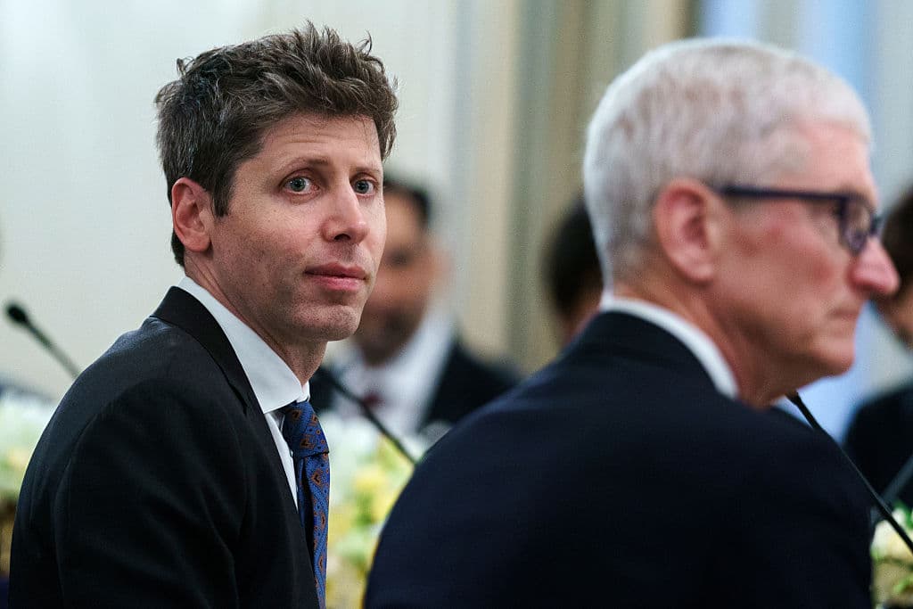 Apple ชี้การสอบสวนขยายวง อดีตพนักงานอาจพาข้อมูลลับไป OpenAI เพิ่ม
