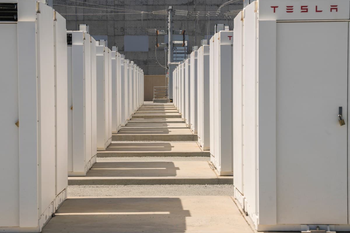 SpaceX ซื้อ Tesla Megapack มูลค่า 329 ล้านดอลลาร์ในปีนี้ สะท้อนเครือบริษัทของอีลอน มัสก์