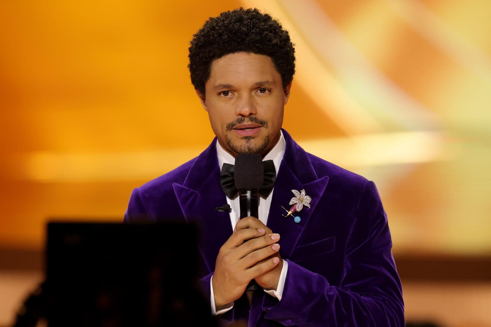 Google ดึง Trevor Noah เป็นพิธีกรงานเปิดตัว Made by Google ครั้งถัดไป