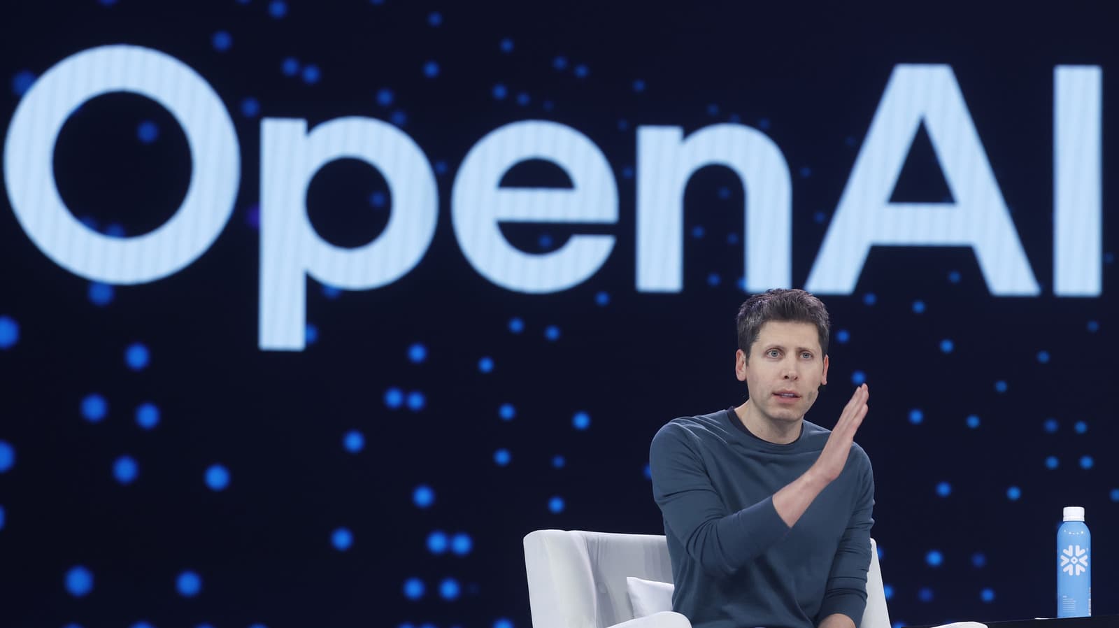 ลือสมาร์ตสปีกเกอร์ทรงแหวนของ OpenAI อาจมีราคา 300-400 ดอลลาร์