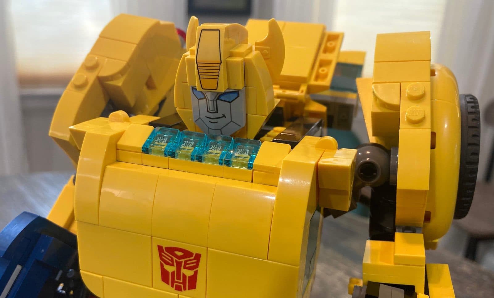 LEGO Bumblebee ชุดเลิกผลิตแล้วยังมีขายที่ Amazon ในราคา MSRP