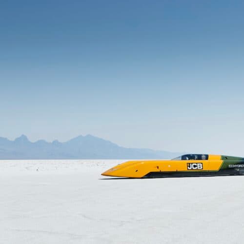 JCB ทำสถิติความเร็วใหม่ด้วยรถพลังไฮโดรเจนบน Bonneville Salt Flats