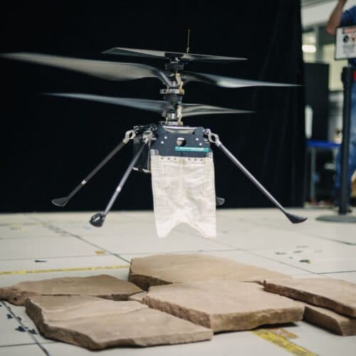 NASA เปลี่ยนทิศสำรวจดาวอังคาร ไปพึ่งเฮลิคอปเตอร์แทนยานลงจอดและโรเวอร์