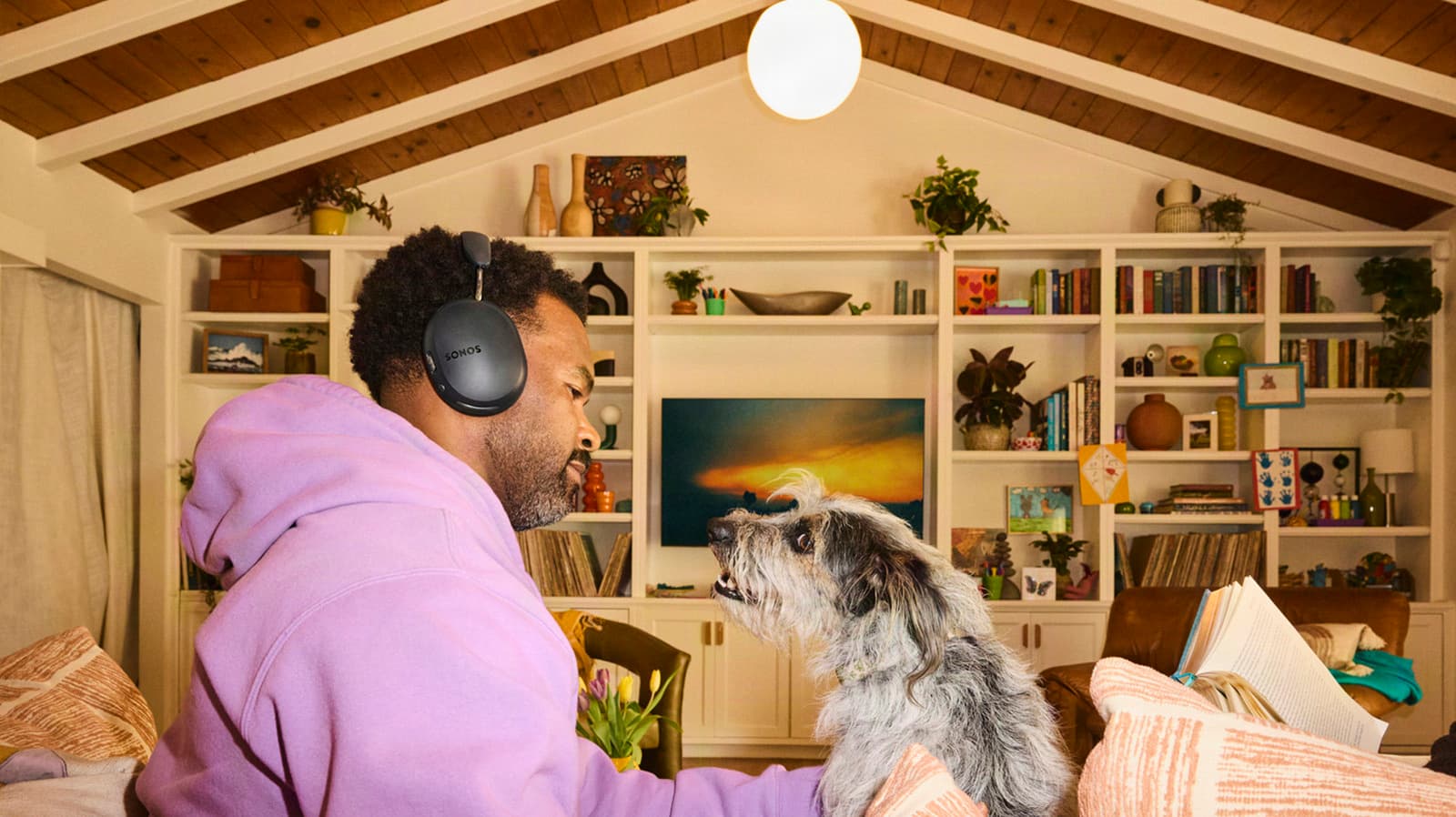 Sonos Ace Ultra หูฟังรุ่นอัปเกรด สลับเสียงกับลำโพง Sonos ได้
