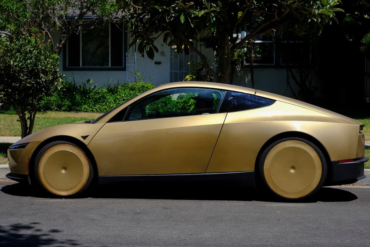 Tesla Cybercab ออกวิ่งจริง แต่เจออุปสรรคตั้งต้น