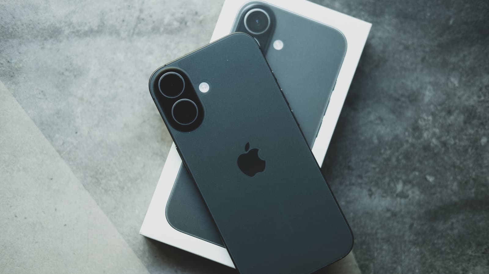 iPhone 256GB พอไหม? สำรวจว่าเมื่อไรควรขยับไปความจุที่มากกว่า