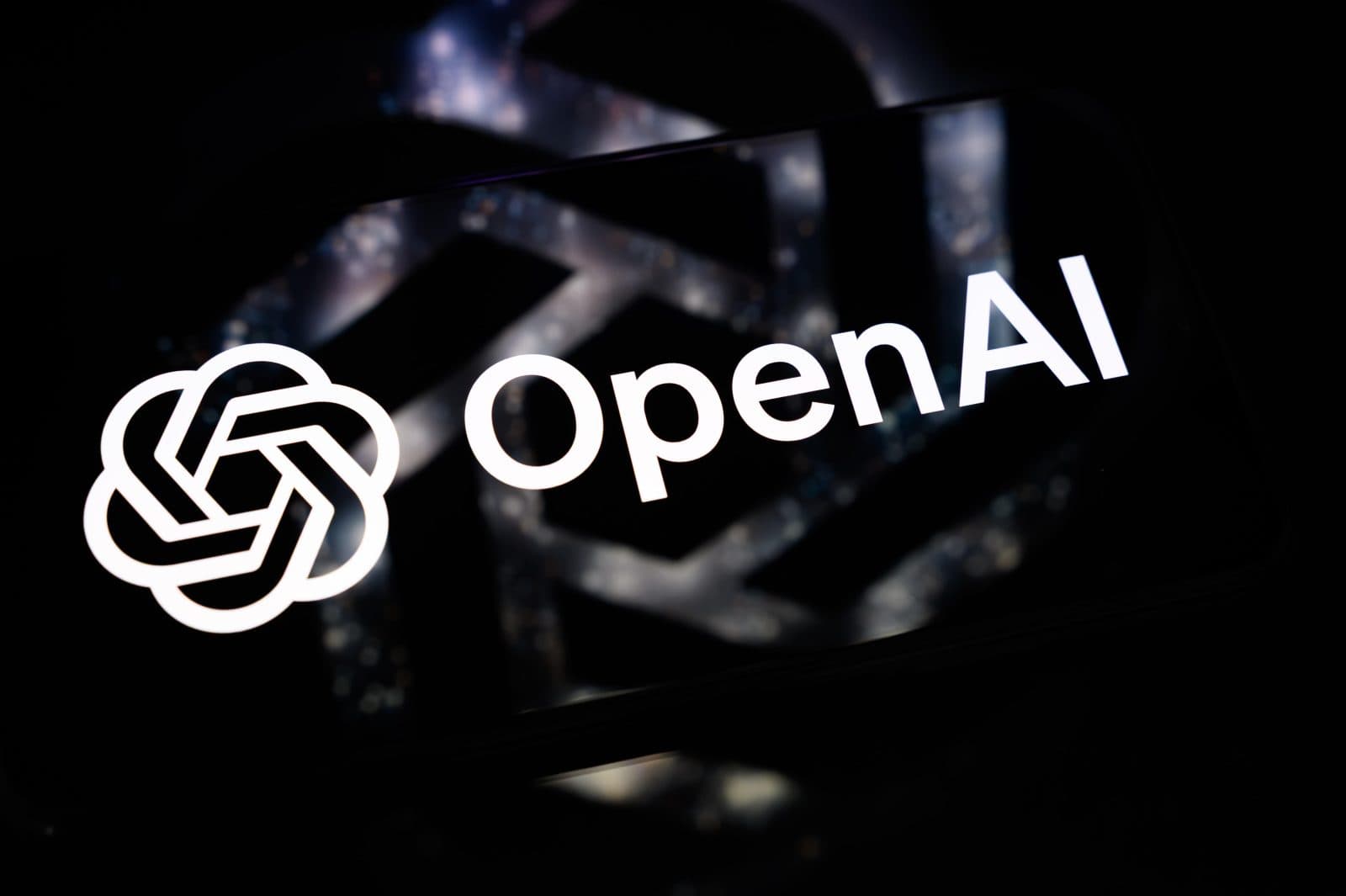 Seattle Times และ Newsday ฟ้อง OpenAI–Microsoft ฐานละเมิดลิขสิทธิ์
