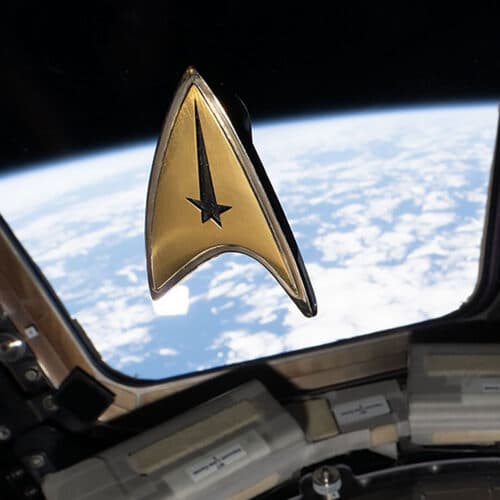 นักบินอวกาศบน ISS สวมเครื่องหมายกัปตัน Pike ฉลอง 60 ปี Star Trek