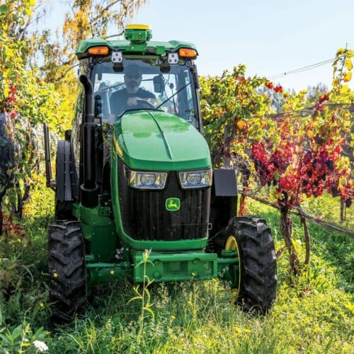 ทดลองซ่อมรถแทรกเตอร์ด้วยบริการซ่อมเองของ John Deere แต่เกษตรกรยังไม่เชื่อมั่น