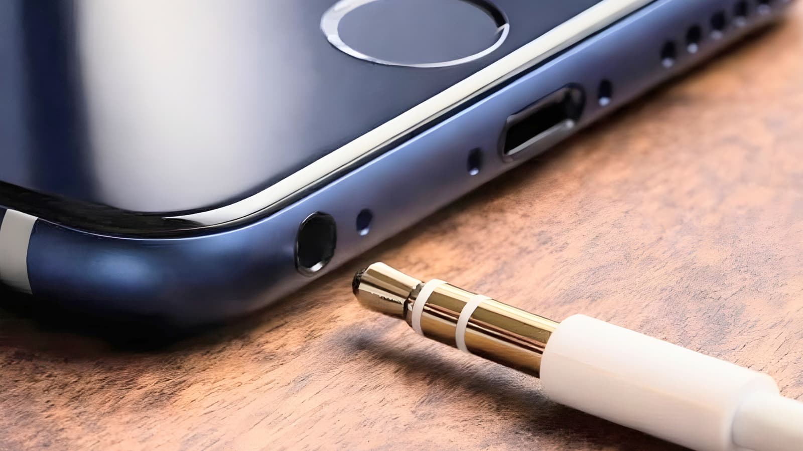 USB-C กับช่องหูฟัง 3.5 มม. แบบไหนให้คุณภาพเสียงดีกว่า