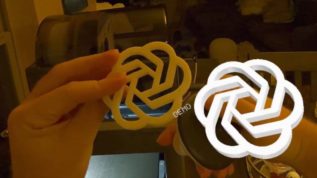 นักพัฒนาใช้ VR ขว้างโมเดลสั่งเครื่องพิมพ์ 3 มิติเริ่มพิมพ์ได้ทันที
