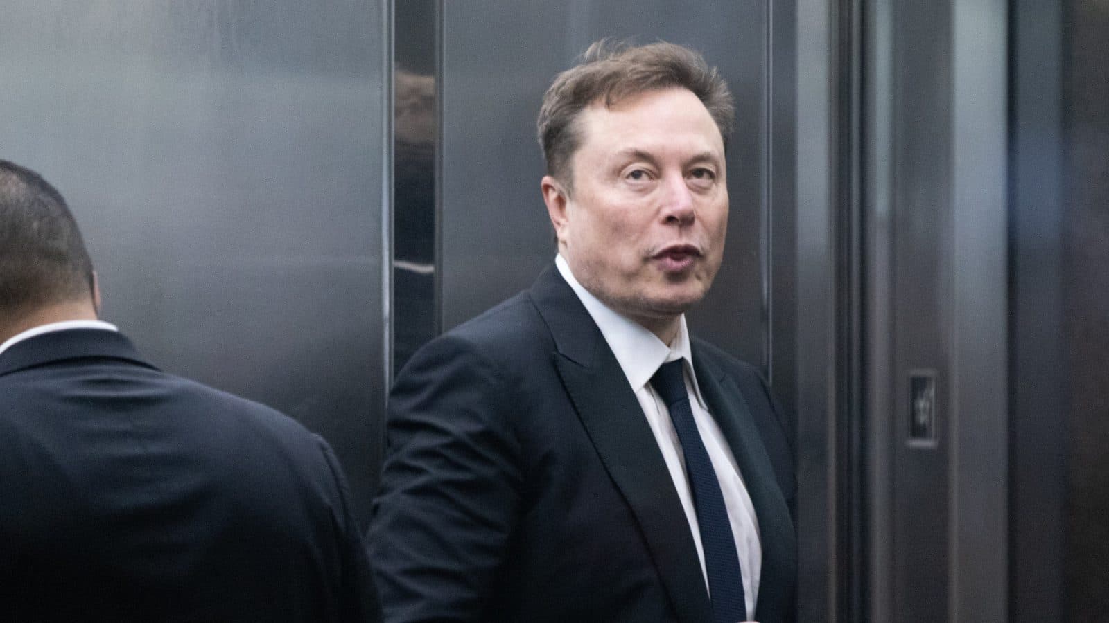 รายงานชี้ Universal อาจถอยจากสารคดี Elon Musk ที่ถูกวิจารณ์หนัก