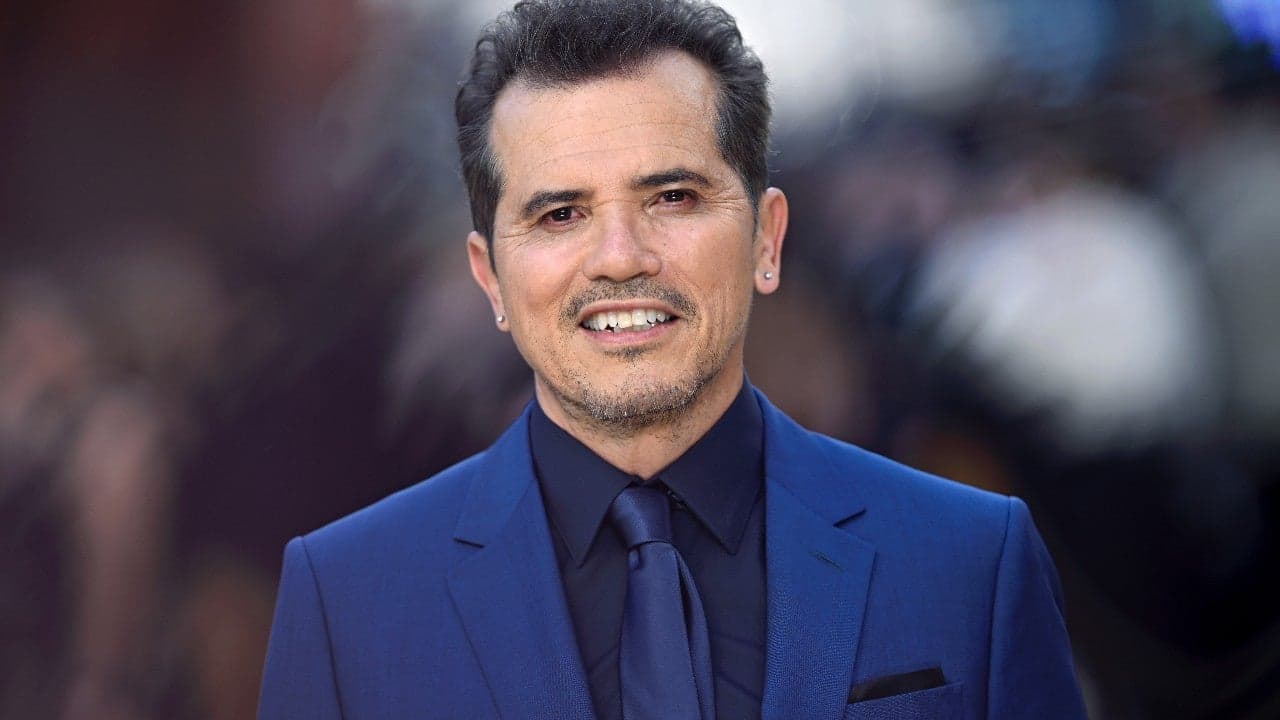 มีรายงานว่า John Leguizamo จะรับบทตัวร้ายใน Miami Vice ‘85