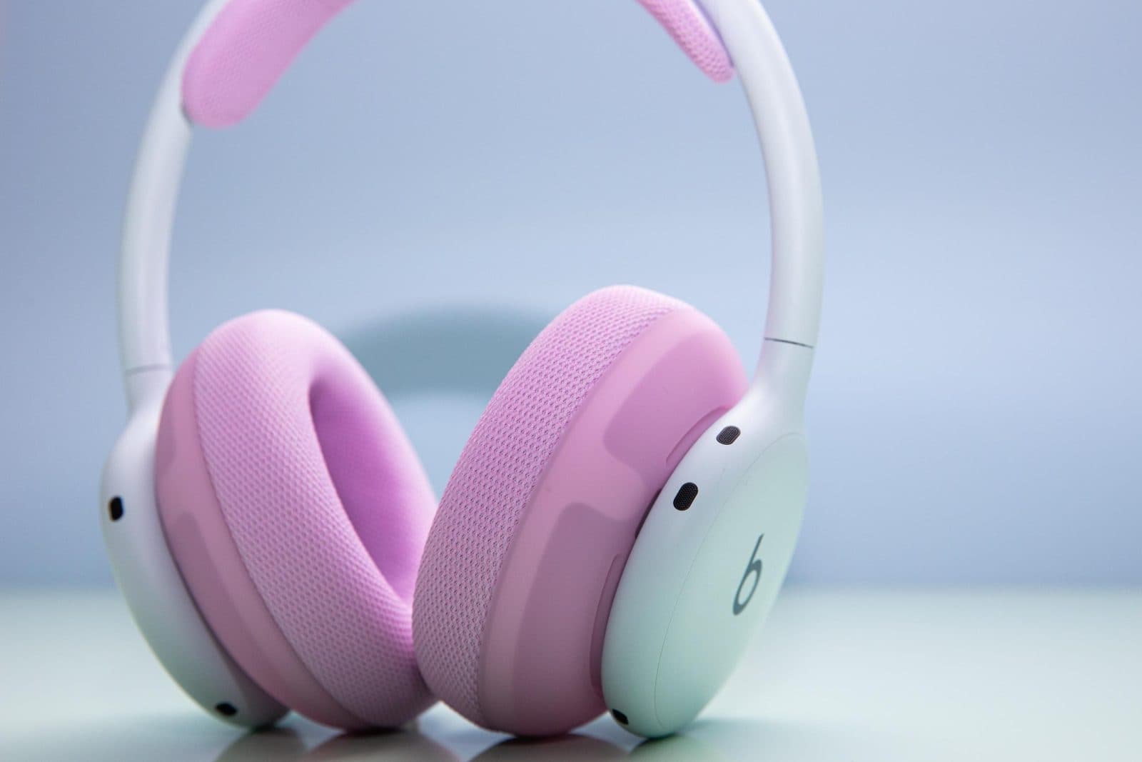 Beats 360 หูฟังครอบหูรุ่นแรกของ Beats ที่เน้นใส่ออกกำลังกาย