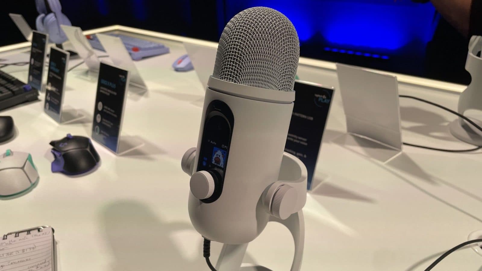 Logitech ฟื้นตำนาน Blue Yeti ด้วย Yeti 2 ที่ใส่แมชชีนเลิร์นนิงมาในตัว