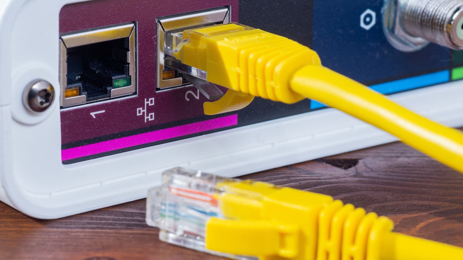Cat6 กับ Cat7 ต่างกันอย่างไร เลือกสายอีเธอร์เน็ตแบบไหนเหมาะกับบ้าน