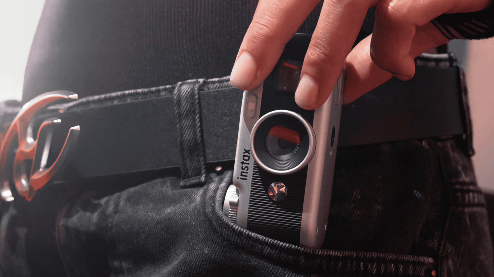 Fujifilm เปิดตัว Instax Pal 2 กล้องจิ๋วที่เสียบมือถือโอนรูปได้ตรงๆ