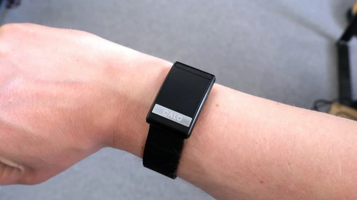 รีวิว Qalo SL-1: แบนด์อัจฉริยะไร้จอแต่ราคาแรงเกินตัว