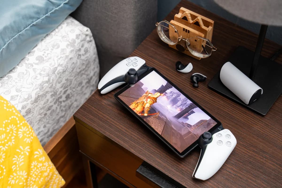 หลุดอุปกรณ์ PlayStation ปริศนา 2 รุ่น อาจเป็น Portal เวอร์ชันจอ OLED