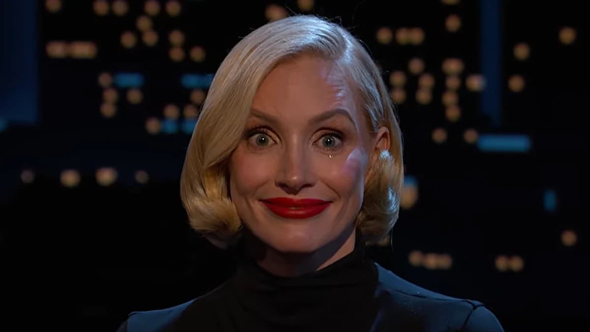 Jessica Chastain เผยเบื้องหลังรอยยิ้มชวนหลอนใน Other Mommy