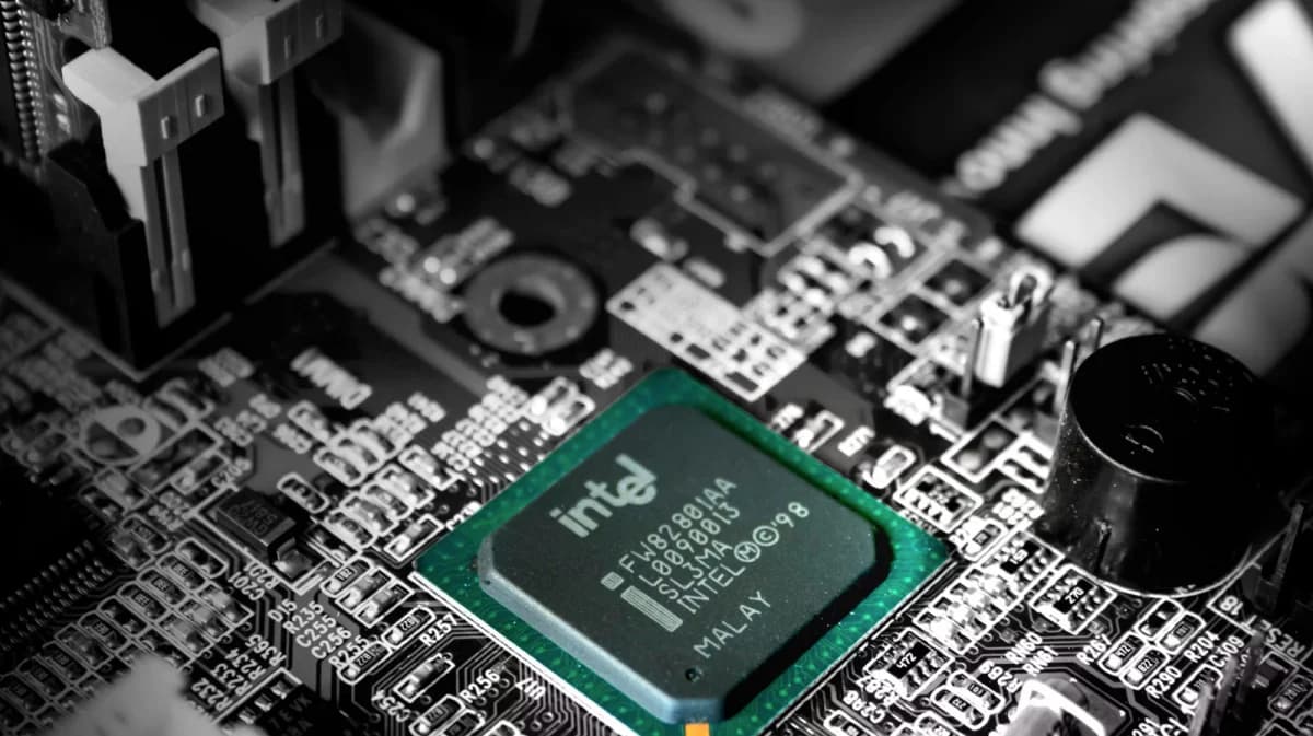 ลือ Intel เตรียมเปิดตัวซีพียูใหม่บนซ็อกเก็ตเก่า พร้อมรองรับ DDR4