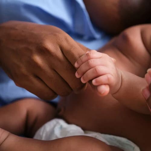 กระแสต่อต้านแรง หลัง CDC ถูกเปิดเผยว่ายังอาจหนุนทุนทดลองวัคซีนที่ถูกมองว่าไม่ชอบธรรม
