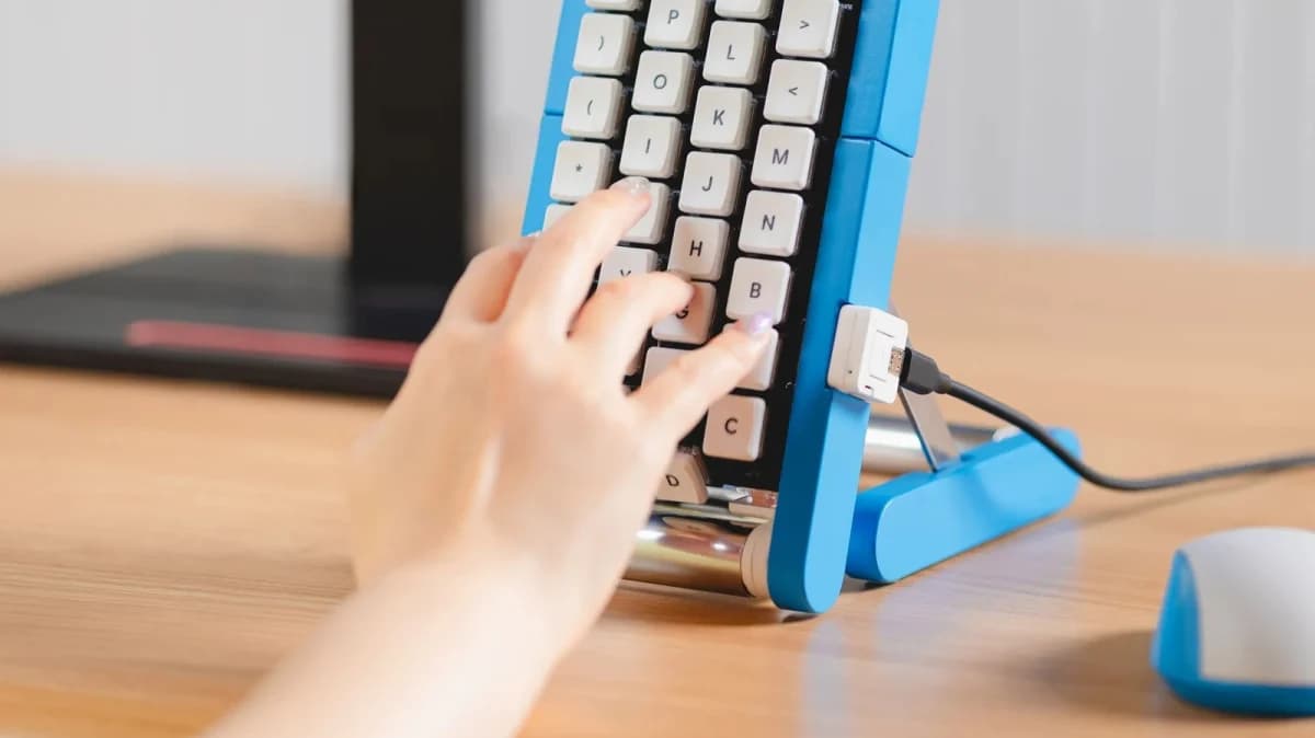 Google Japan เปิดตัวคีย์บอร์ดแบบสายพานสุดแปลก ใช้มือเดียวได้