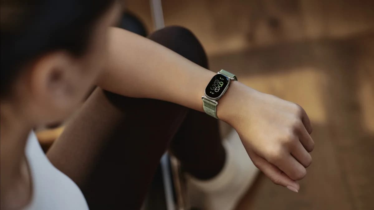 Google เปิดตัว Fitbit Edge ดีไซน์บาง พร้อมฟีเจอร์สุขภาพและแบตเตอรี่ถอดเปลี่ยนได้