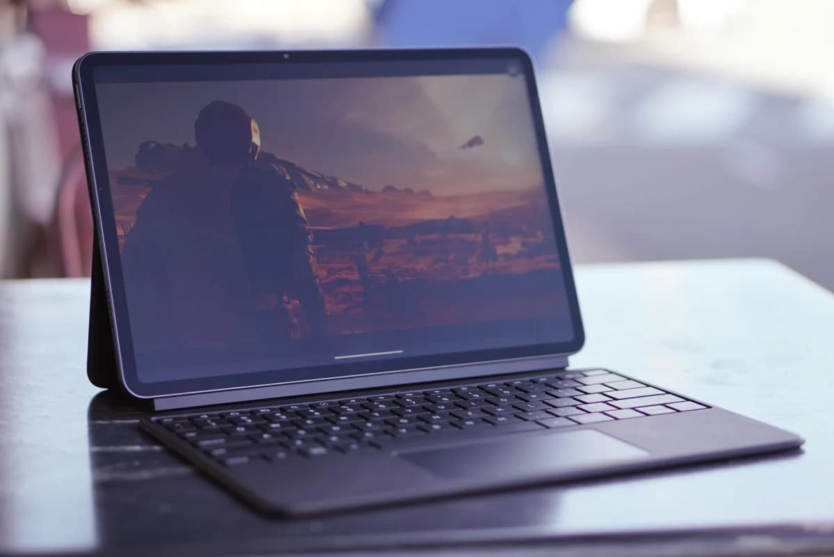 รีวิว Alexa Tablet 12 Pro: จุดเด่นอยู่ที่จอ Nanomatte ที่กันแสงสะท้อนได้ดี