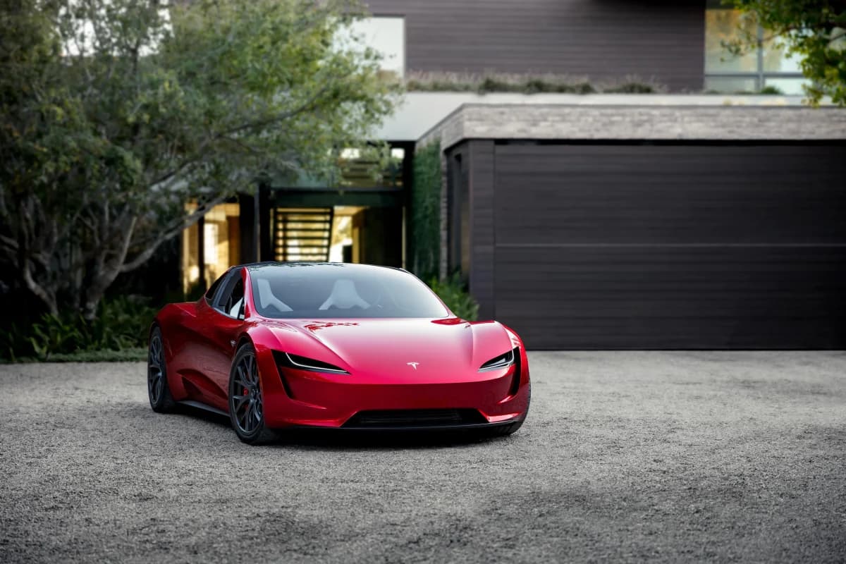 Tesla Roadster ใหม่ใกล้เปิดตัวจริง หลังถูกเลื่อนมานานเกือบ 10 ปี
